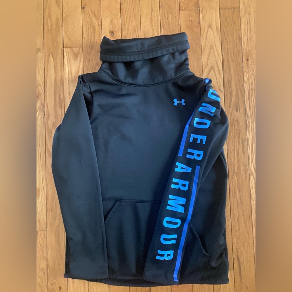 Women’s XS UA sweatshirt